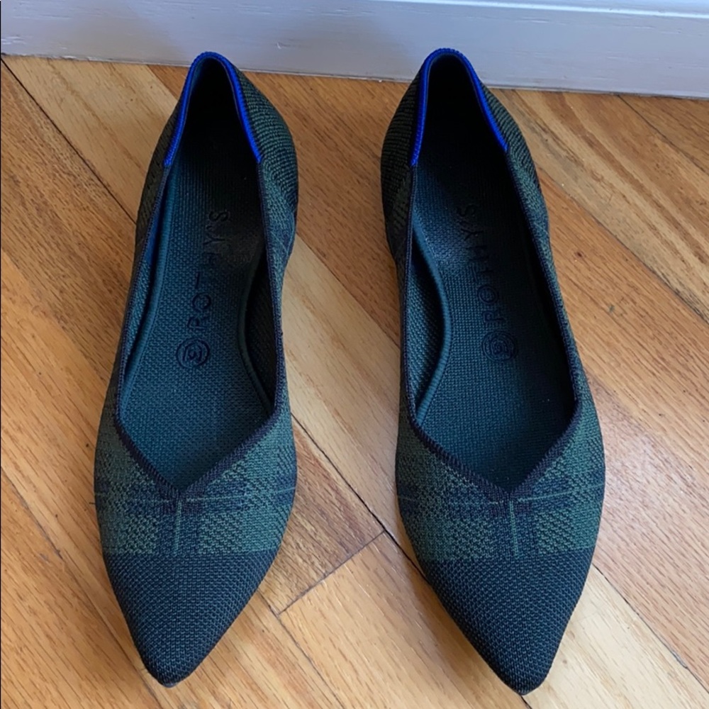 RETIRED Rothys green plaid the point size 9.5
